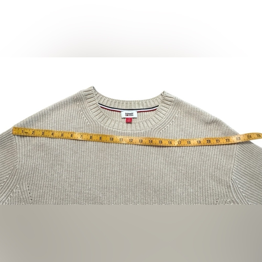 A Tommy Jeans, crew neck fall sweater,size L/G. - Picture 5 of 11